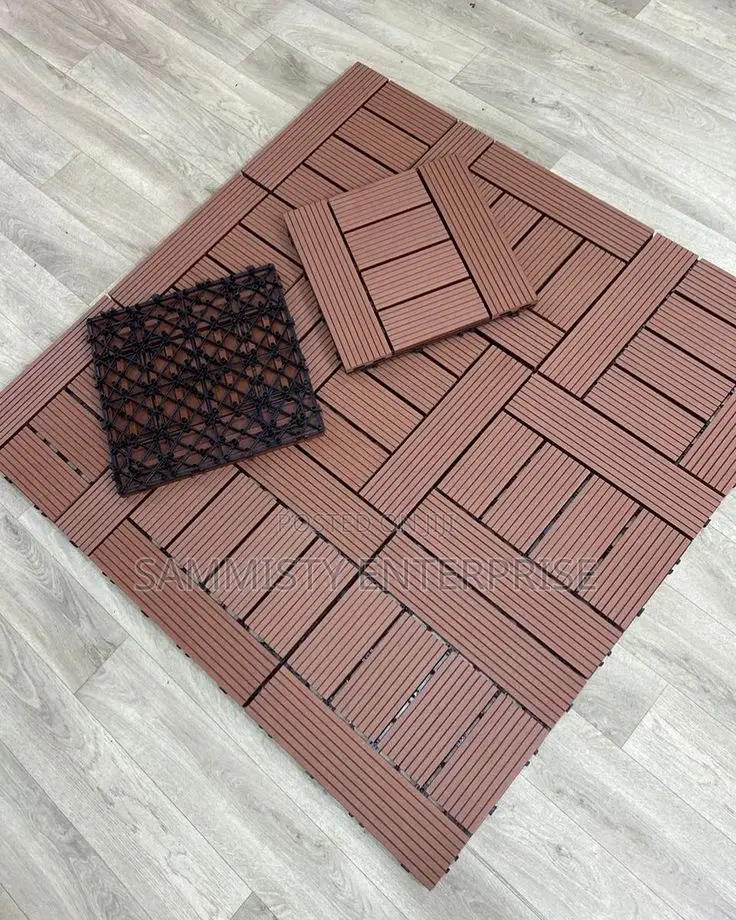 Wooden Deck Tiles (30x30x2.3cm)