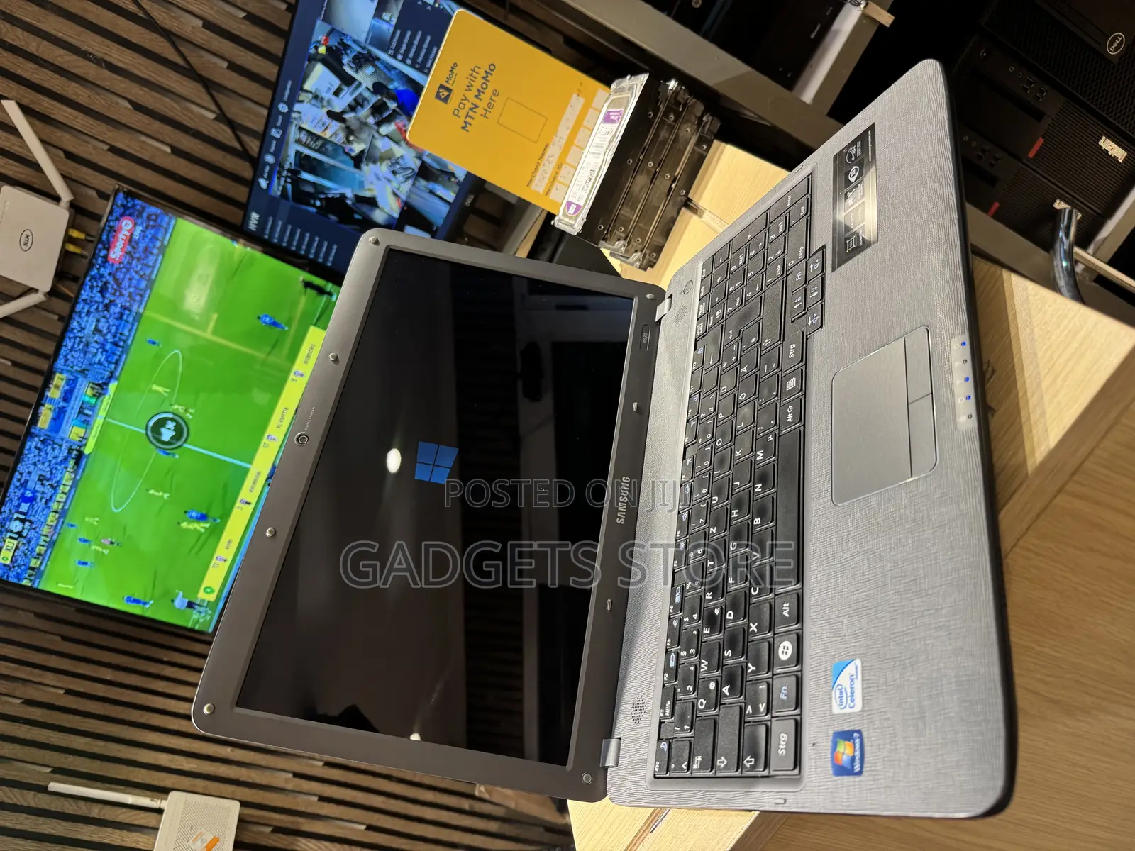 Laptop Samsung 4GB Intel HDD 750GB