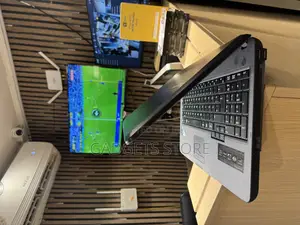 Laptop Samsung 4GB Intel HDD 750GB