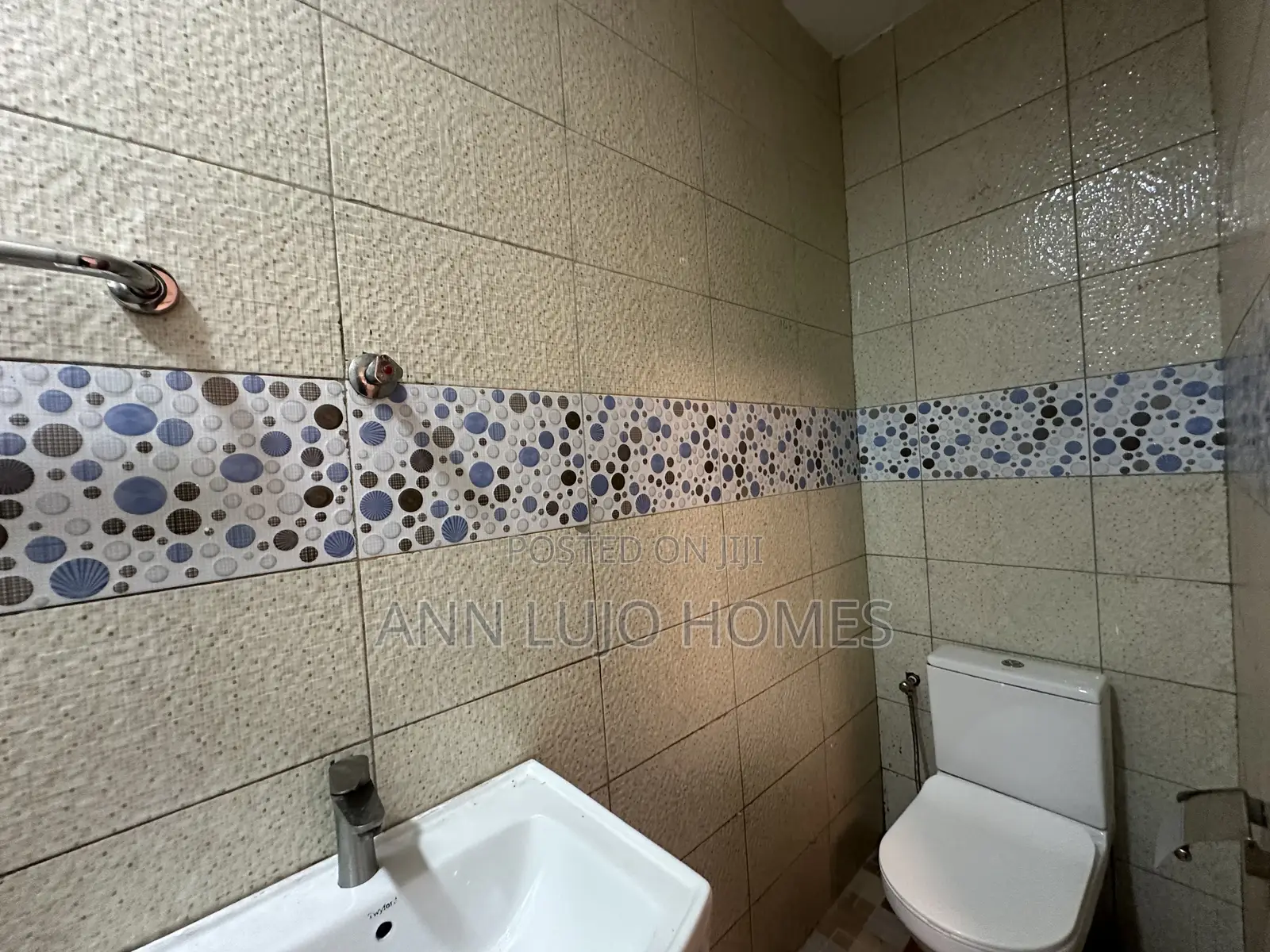 1bdrm Apartment in East Airport, Papaye for rent