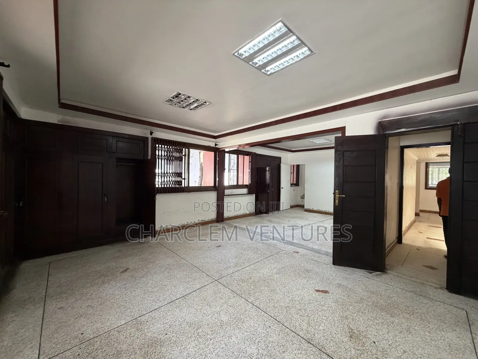 Commercial Property for Rent at Airport Area