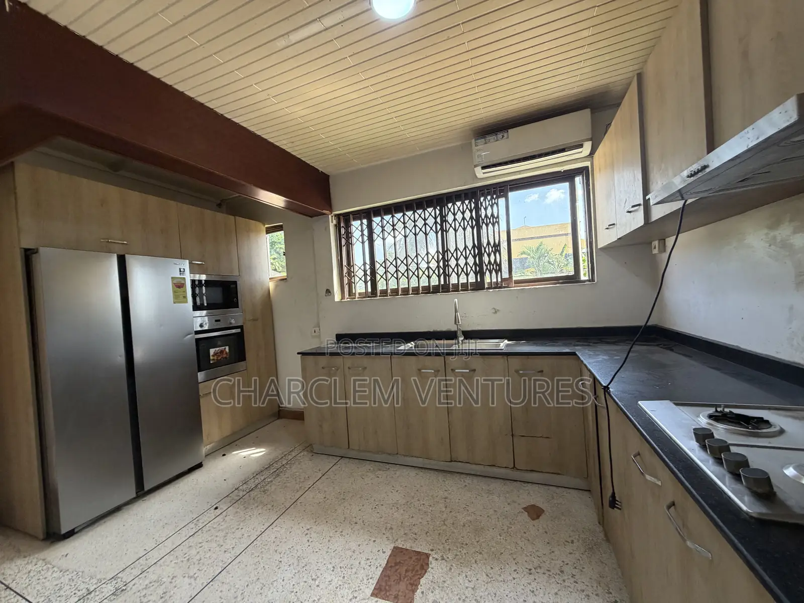 Commercial Property for Rent at Airport Area