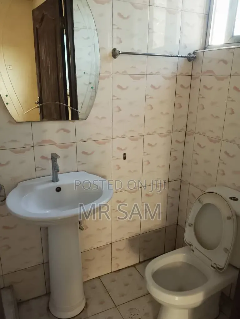 1bdrm Apartment in Old Barrier Tie-Top for rent