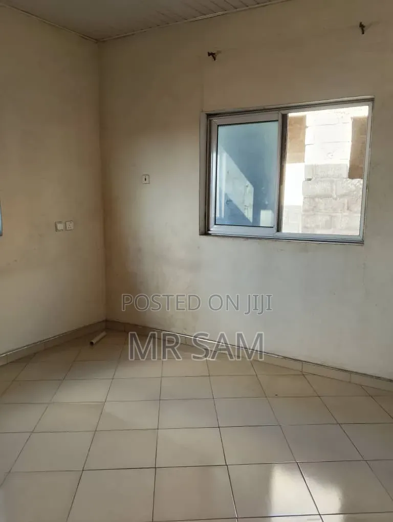 1bdrm Apartment in Old Barrier Tie-Top for rent