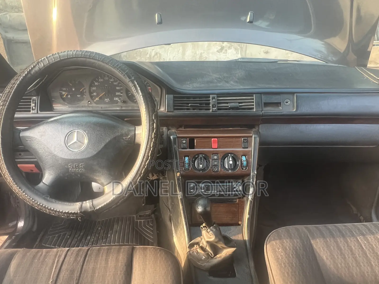 Mercedes-Benz 200 Diesel 1995 Gray