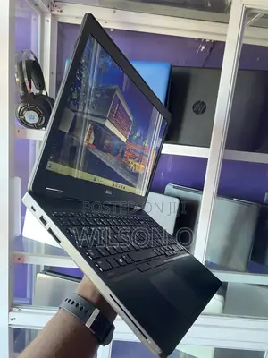 Laptop Dell Latitude 5580 8GB Intel Core i5 SSD 256GB