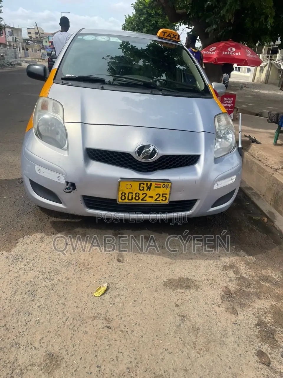 Toyota Vitz 1.5 FWD 5dr 2010 Gray
