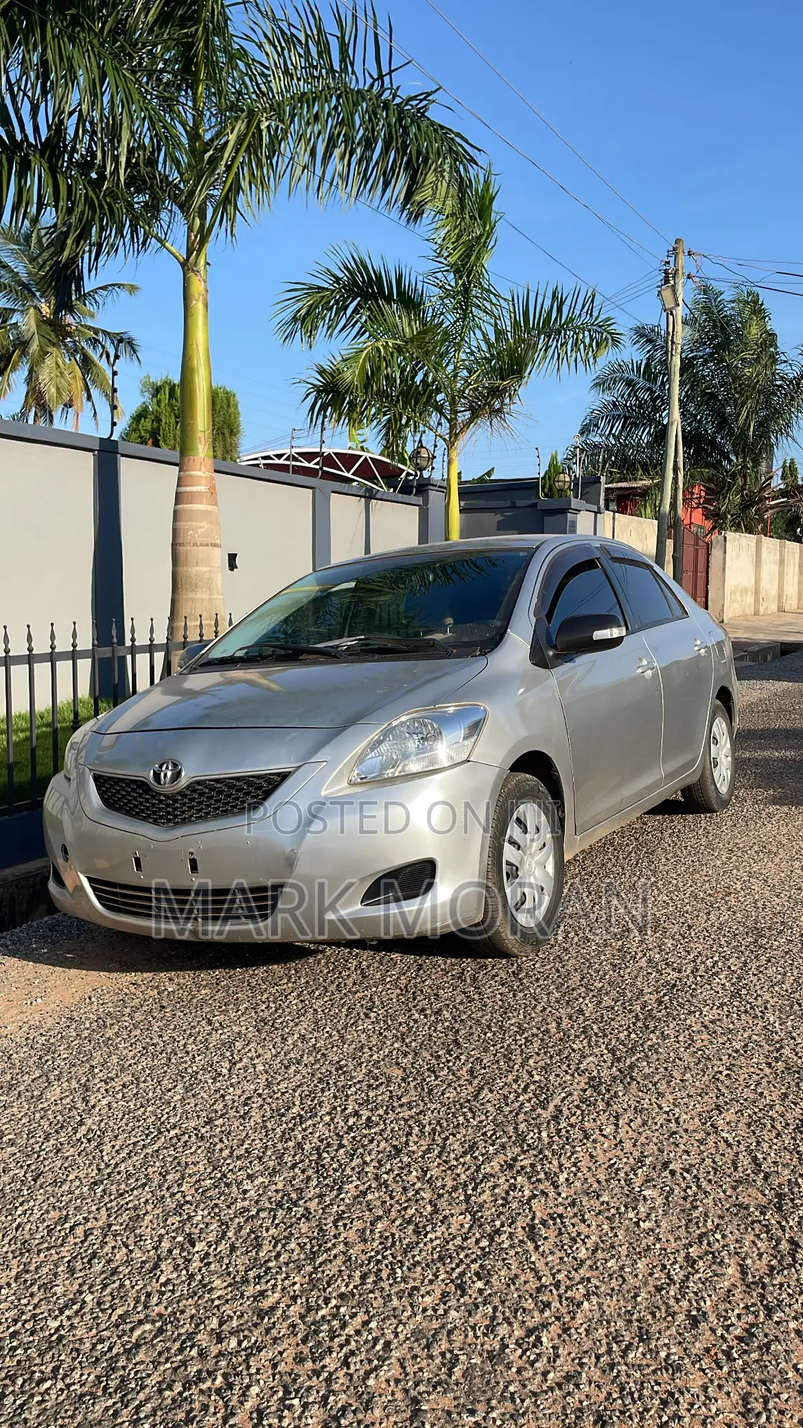 Toyota Belta 2010 Silver
