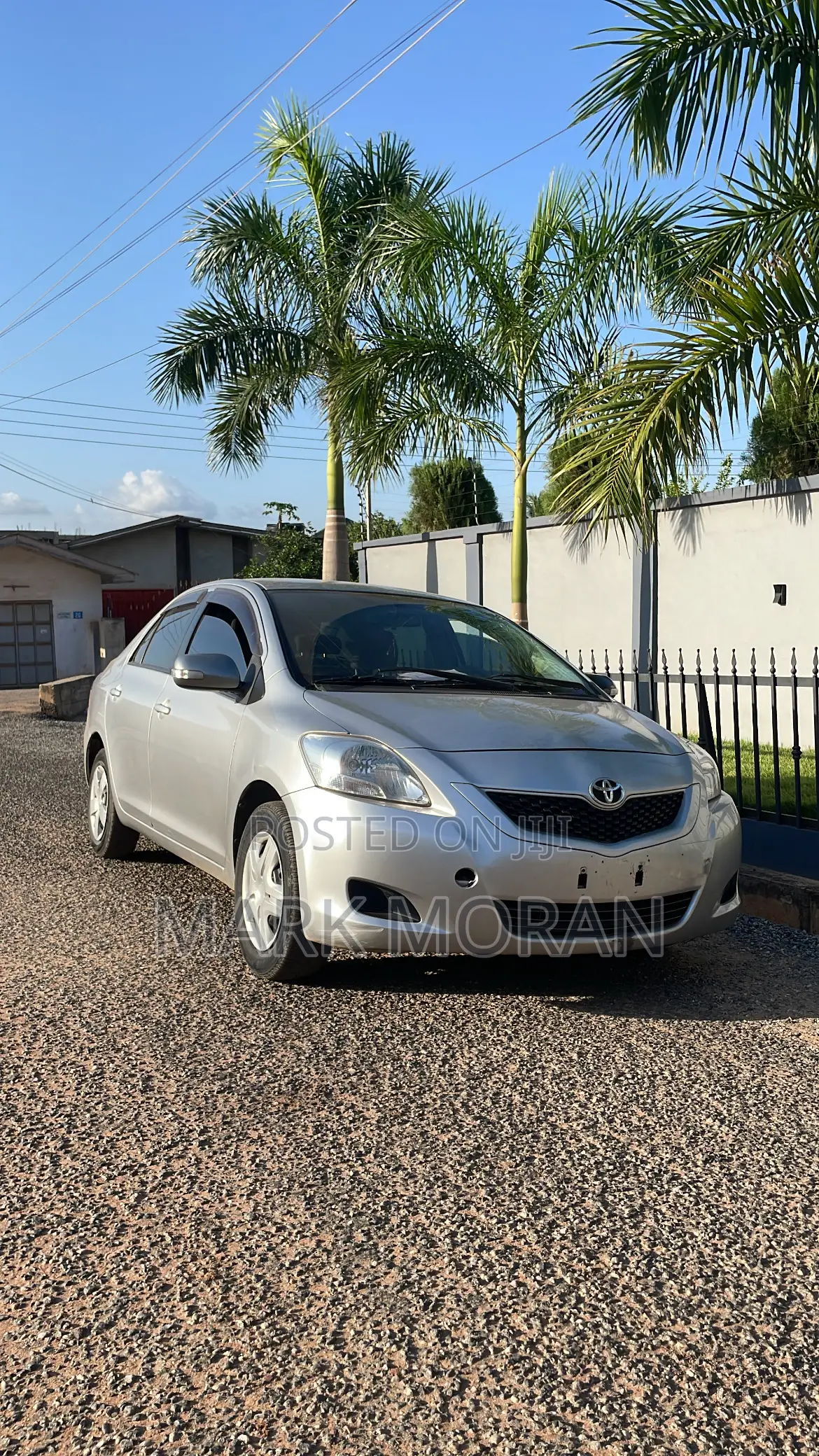 Toyota Belta 2010 Silver