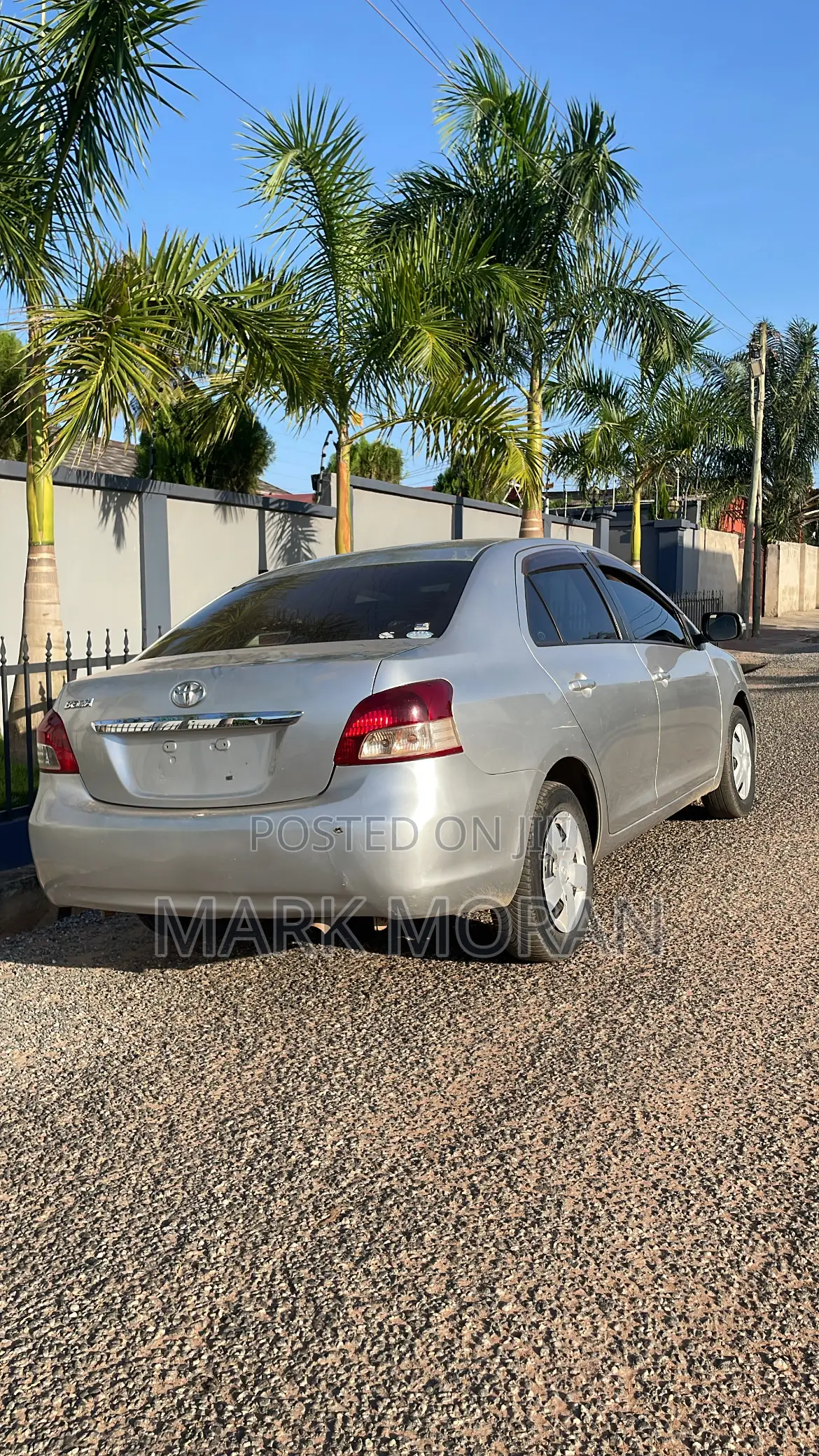 Toyota Belta 2010 Silver