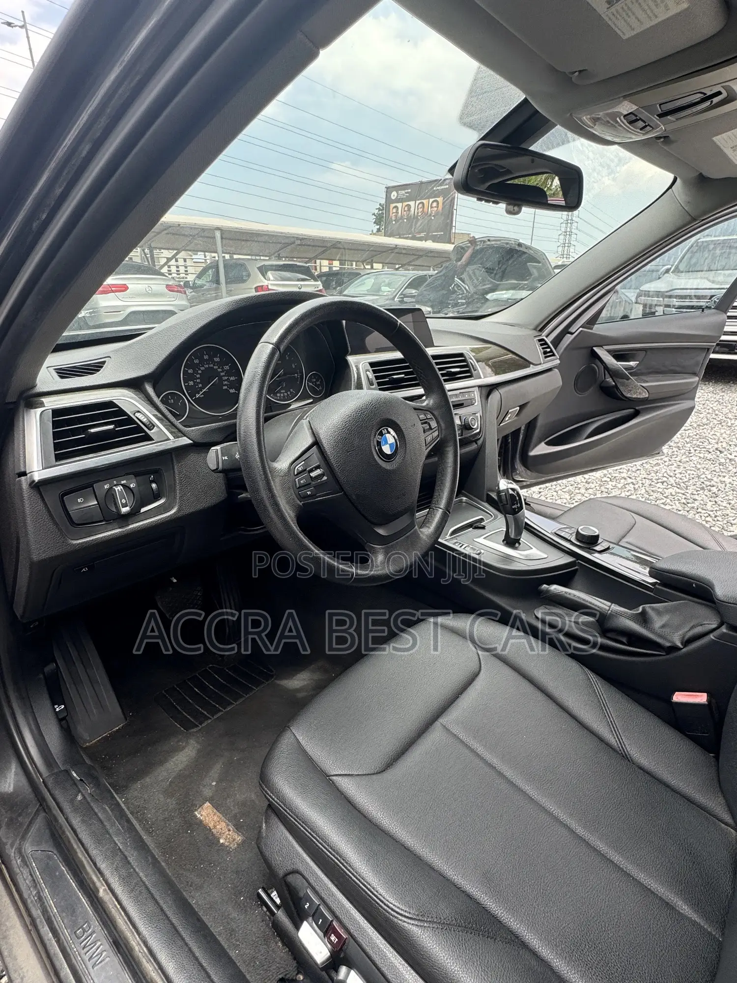 BMW 320i 2018 Silver