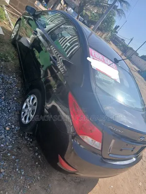 Hyundai Accent 2012 Black