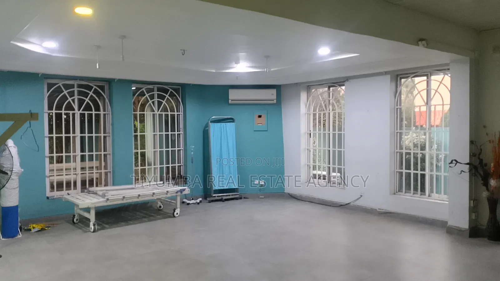 10 Bedroom House for Rent as Commercial Space.