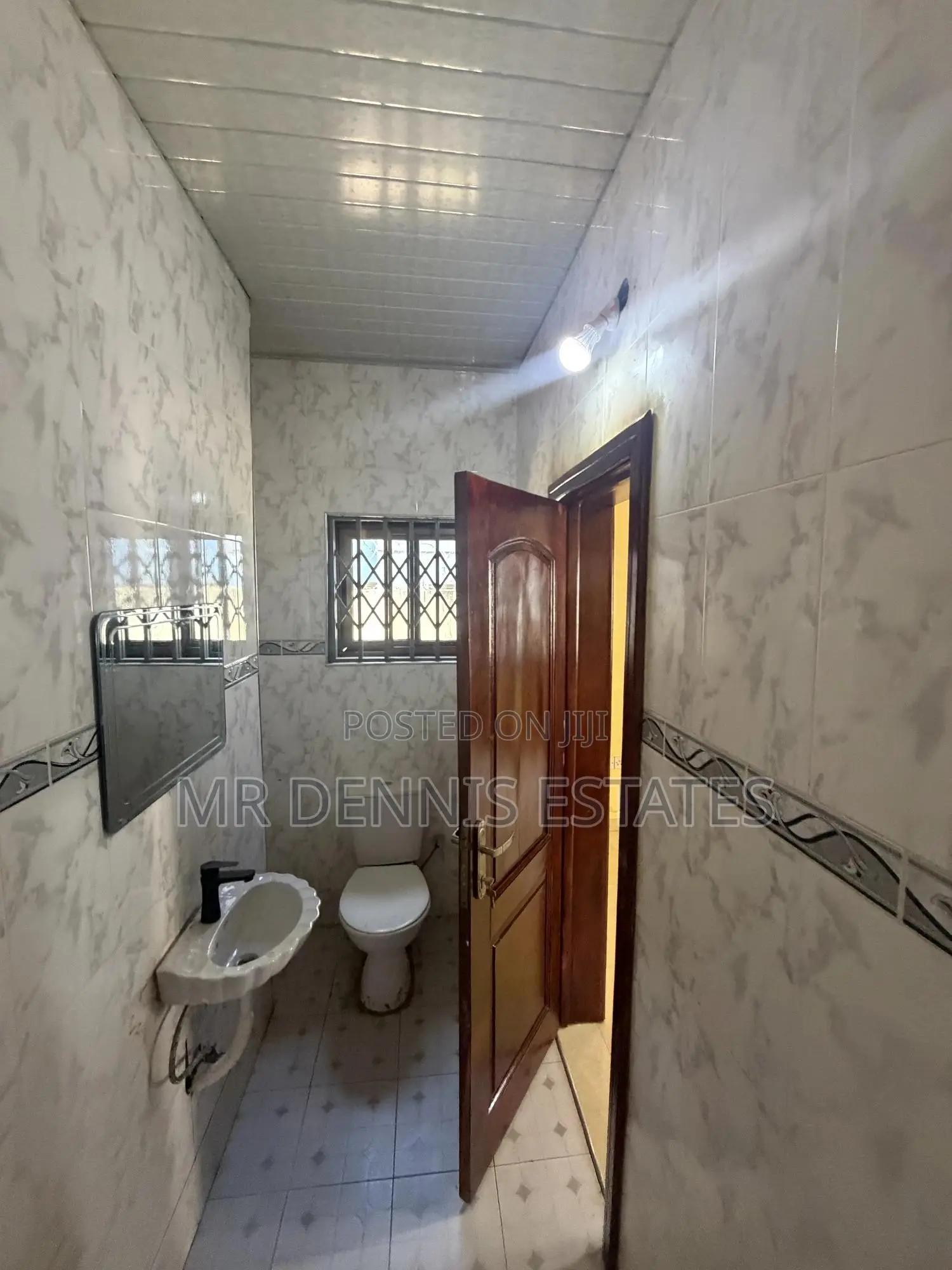 4bdrm Apartment in Westhills Mall for rent