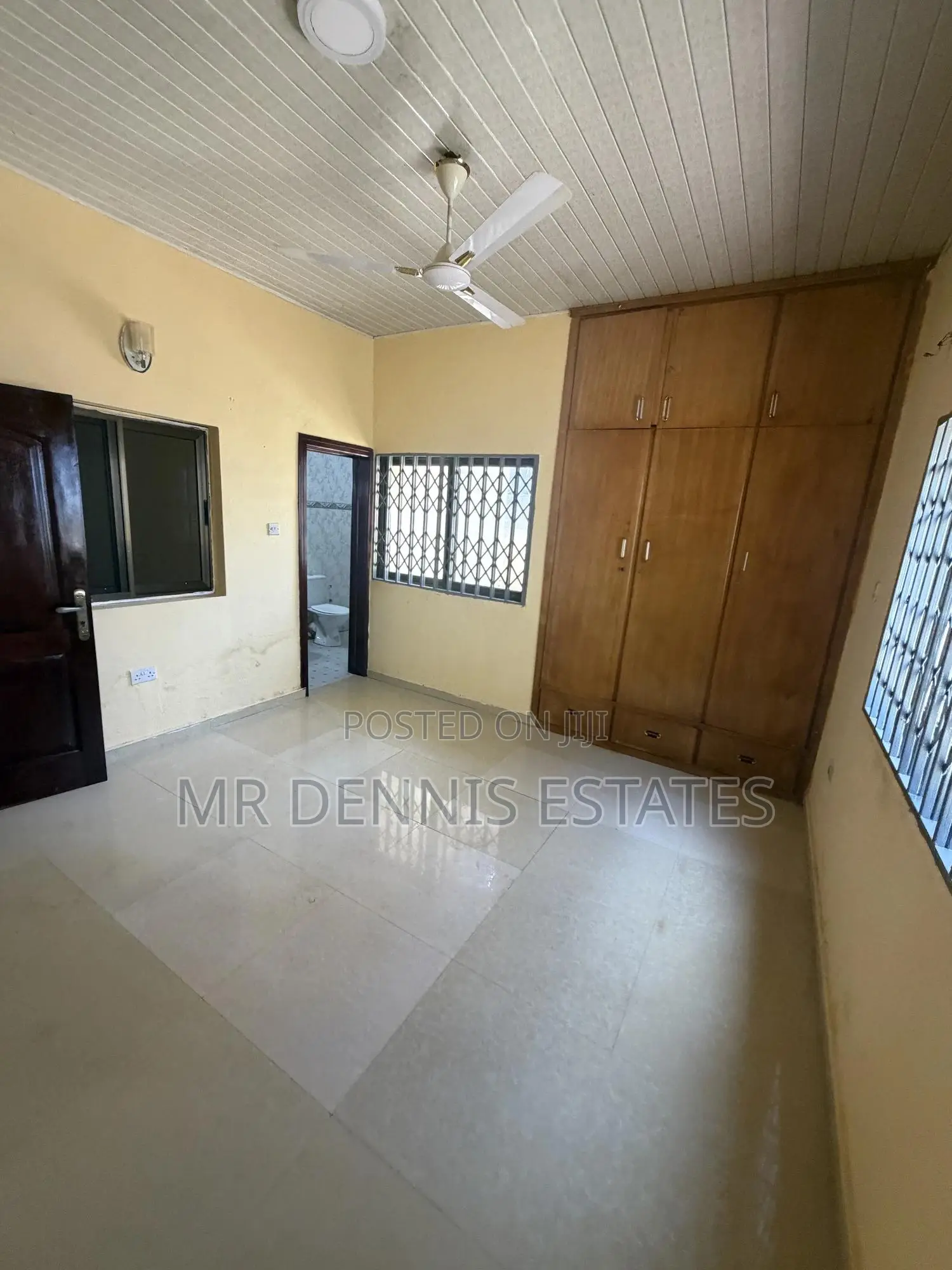 4bdrm Apartment in Westhills Mall for rent