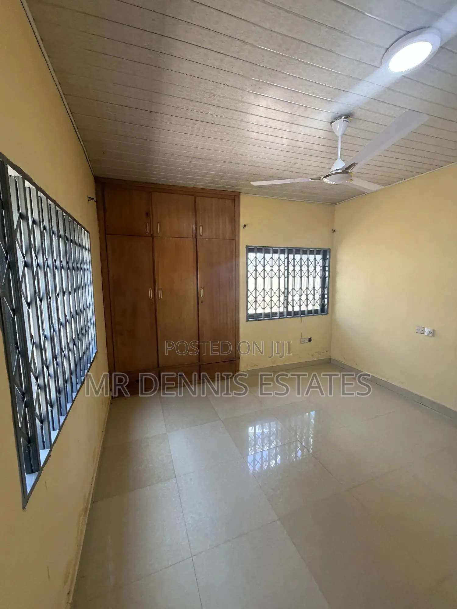 4bdrm Apartment in Westhills Mall for rent