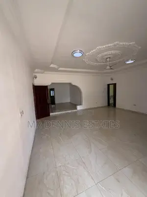 4bdrm Apartment in Westhills Mall for rent
