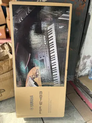 Yamaha PSR-E483