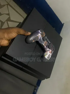 Jailbroken Ps4 Standard 500gb, 5-8 Games