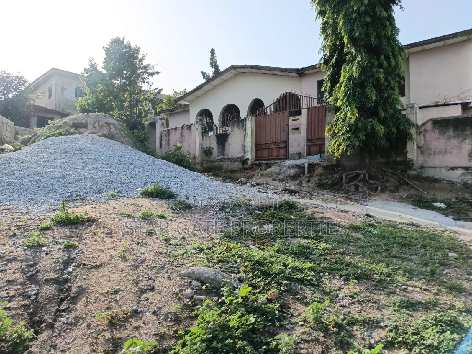 Plot for Sale at Buoho ( 7th Plot Main Highway)