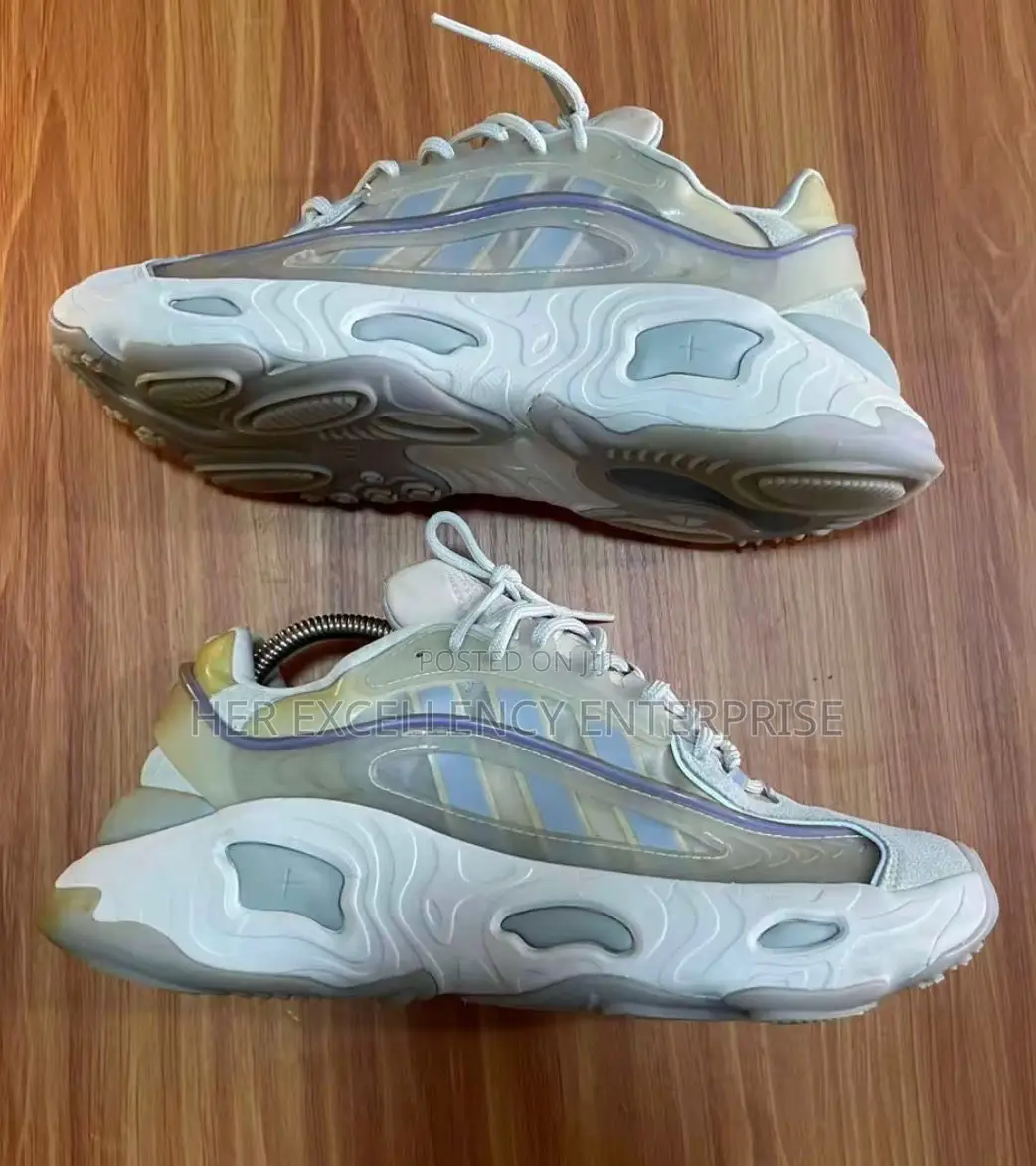 Adidas Oznova
