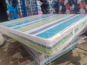 8" Queen Size Mattress - Real High Density
