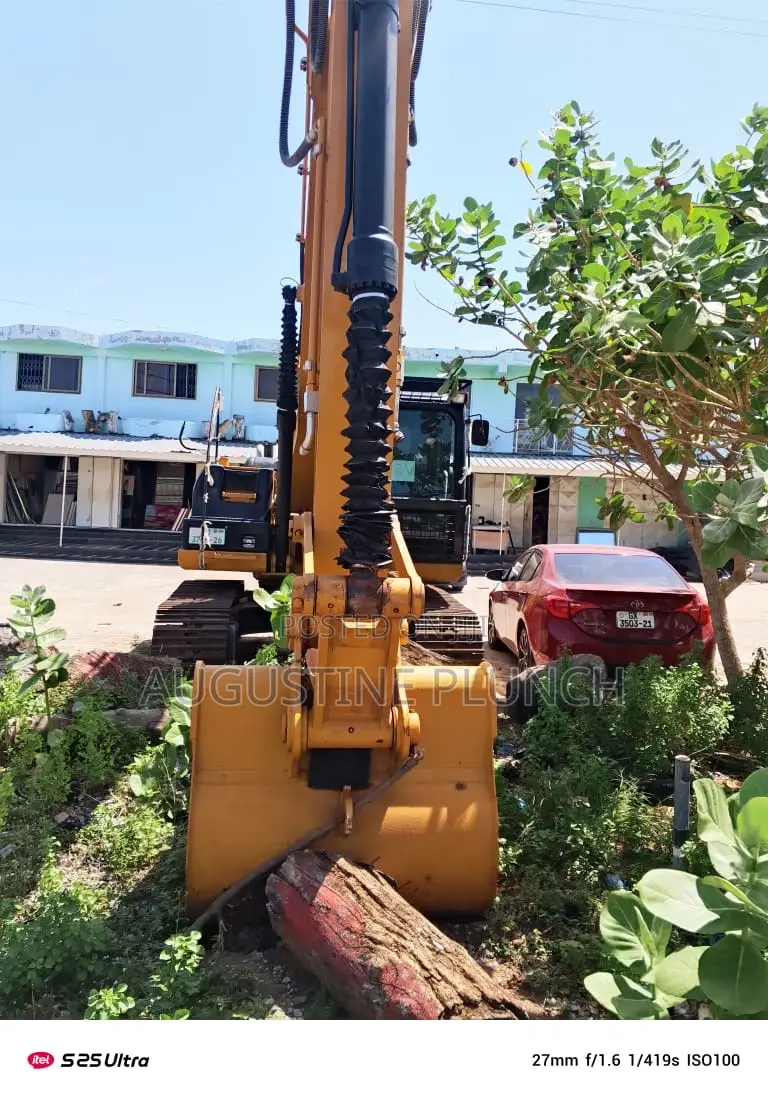 Caterpillar Cat 320d Excavator