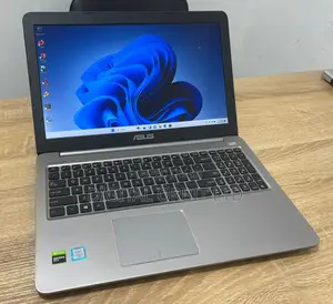 Laptop Asus K50IJ 12GB Intel Core i7 HDD+SSD 640GB