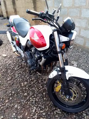 Honda CB 2020 White