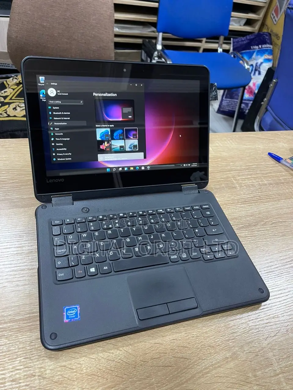 Laptop Lenovo 300e 8GB Intel Celeron SSD 128GB