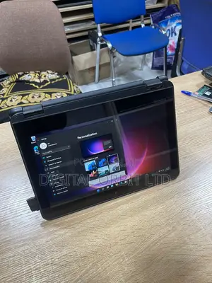 Laptop Lenovo 300e 8GB Intel Celeron SSD 128GB