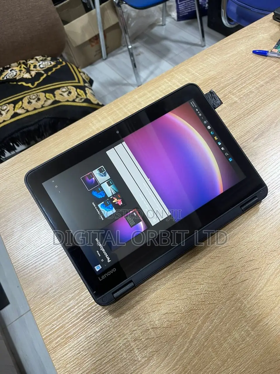 Laptop Lenovo 300e 8GB Intel Celeron SSD 128GB