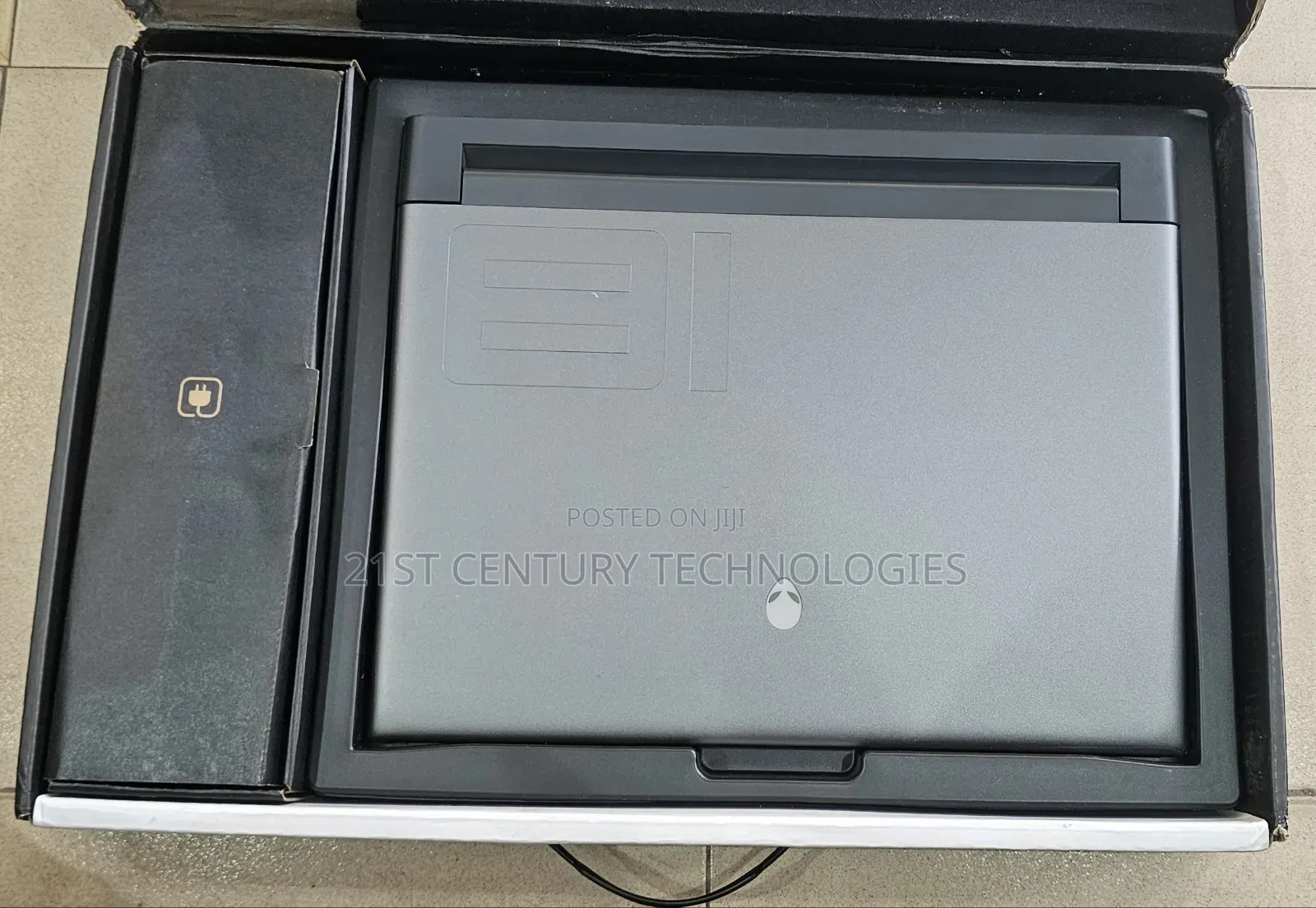 New Laptop Alienware M18 R2 64GB Intel Core i9 SSD 4T