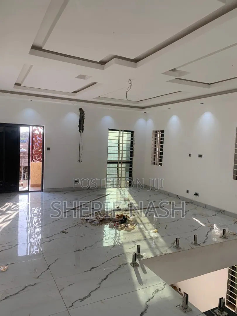 4bdrm Duplex in Hatso Boshe, Accra Metropolitan for sale