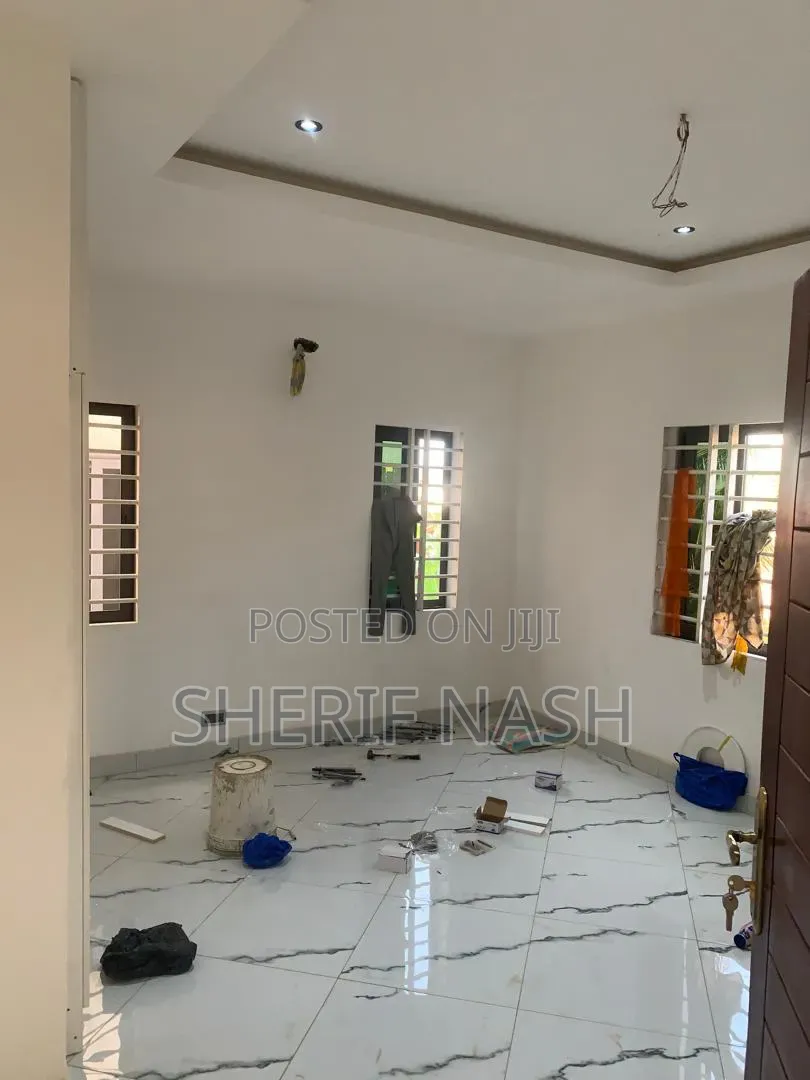 4bdrm Duplex in Hatso Boshe, Accra Metropolitan for sale