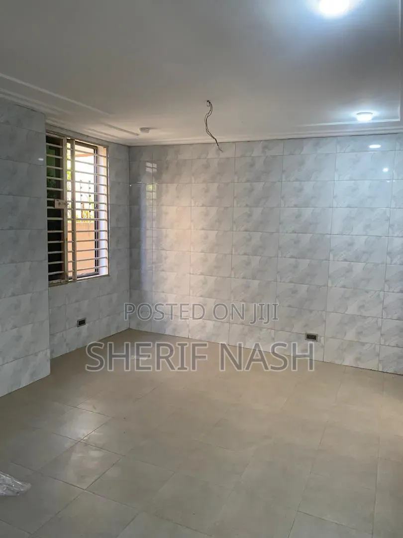 4bdrm Duplex in Hatso Boshe, Accra Metropolitan for sale
