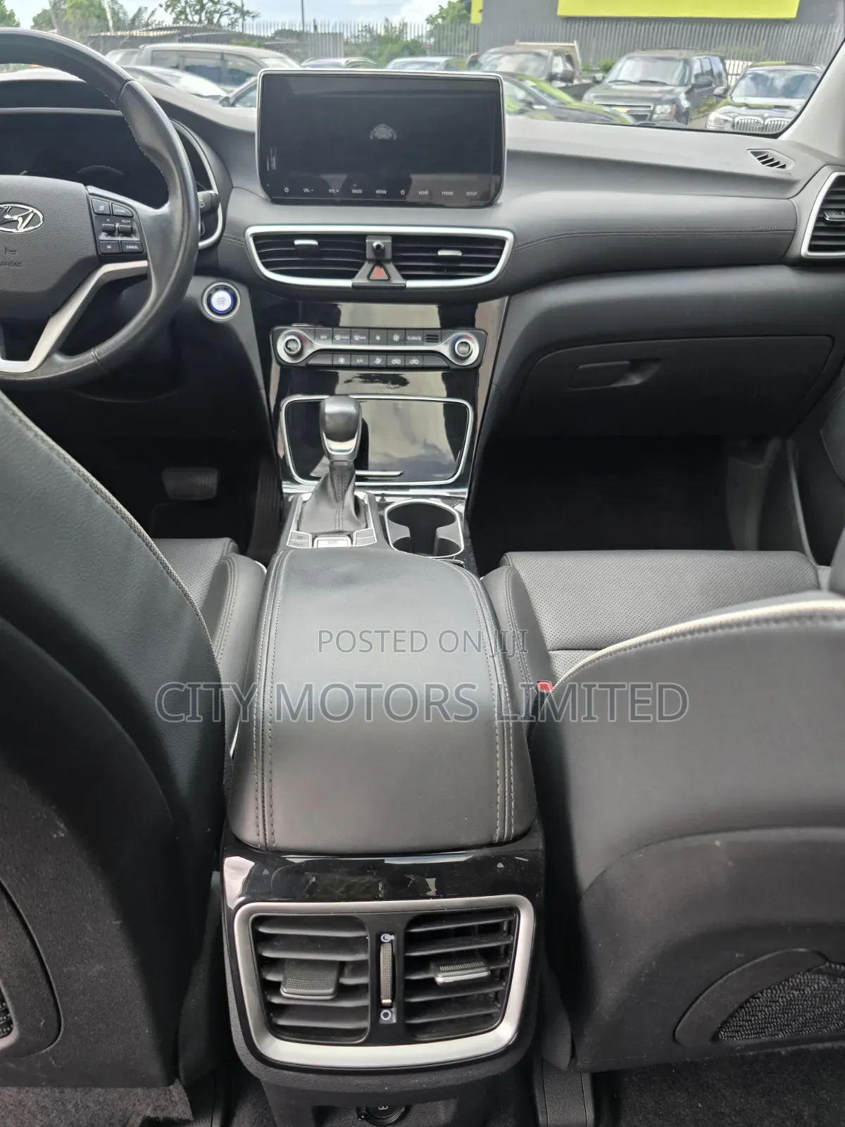 Hyundai Tucson Limited FWD 2019 White