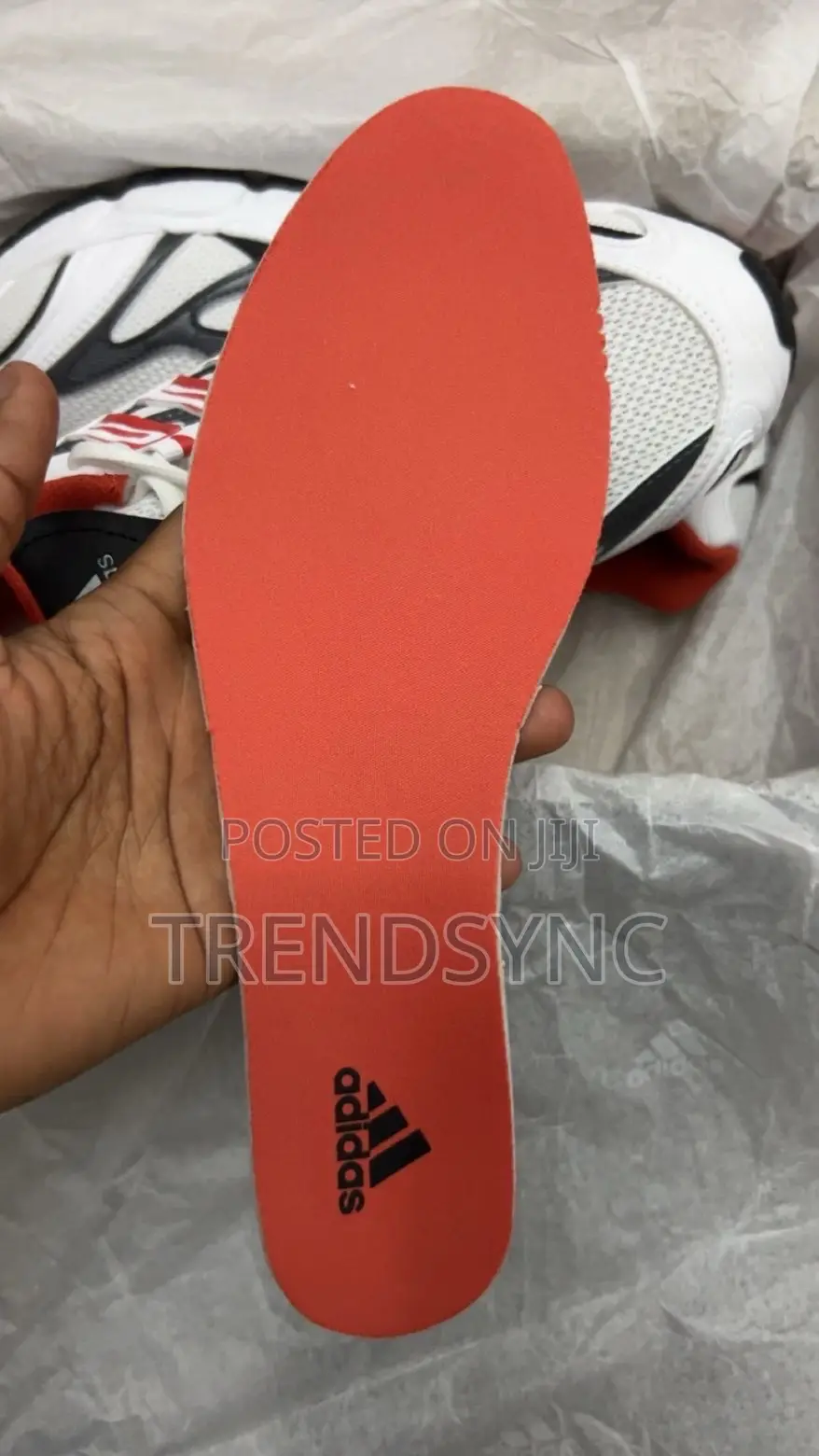 Original Brand New Adidas Temper Run 2.0white/Red/Black - Size 42 (Eu)
