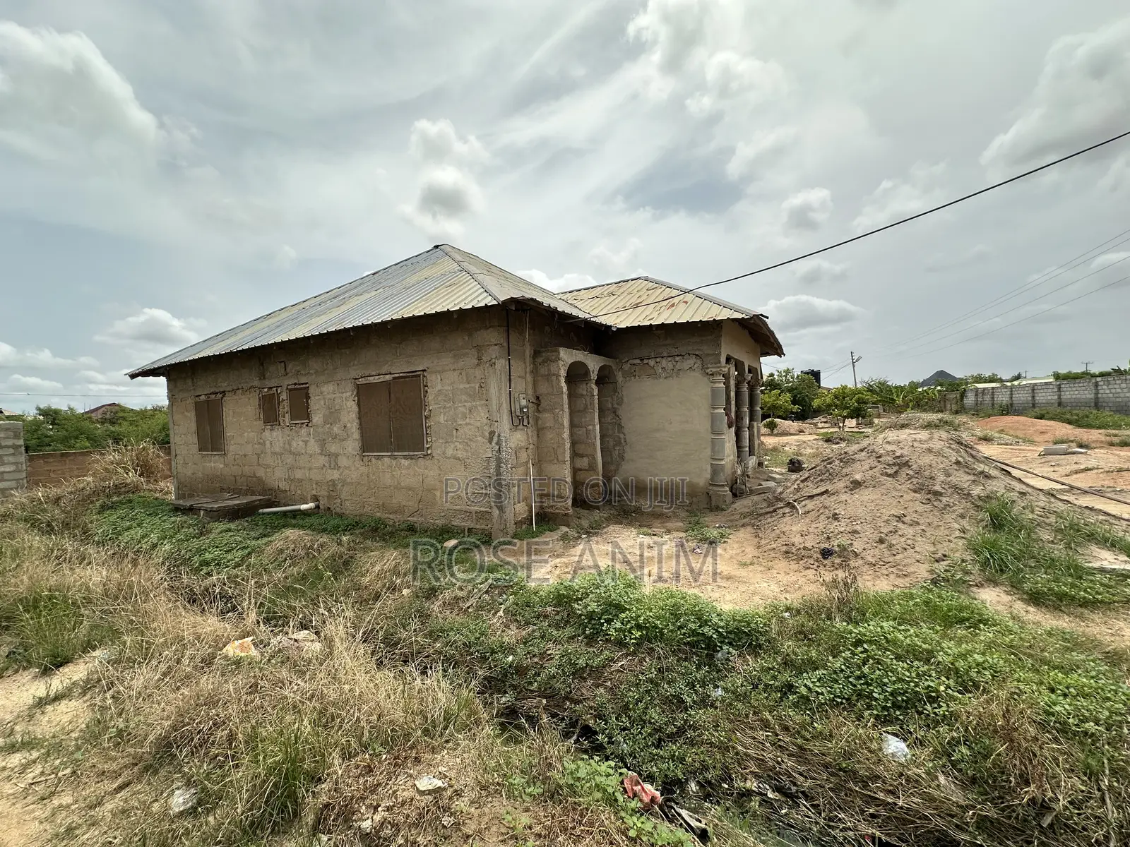 3bdrm House in Dr Jesus, Kasoa for sale