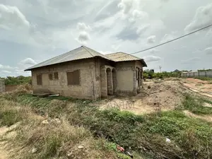 3bdrm House in Dr Jesus, Kasoa for sale