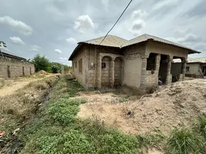 3bdrm House in Dr Jesus, Kasoa for sale