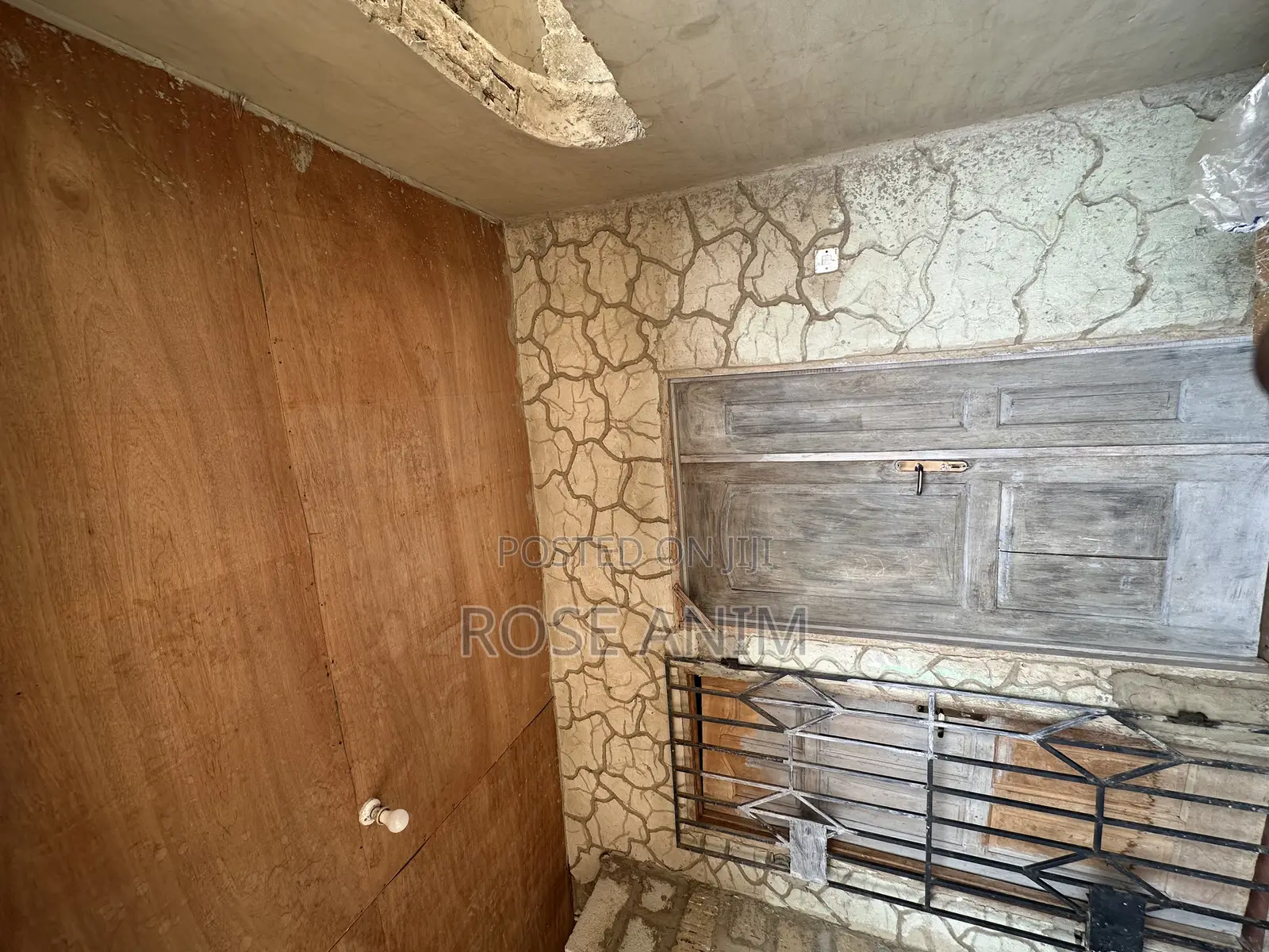 3bdrm House in Dr Jesus, Kasoa for sale