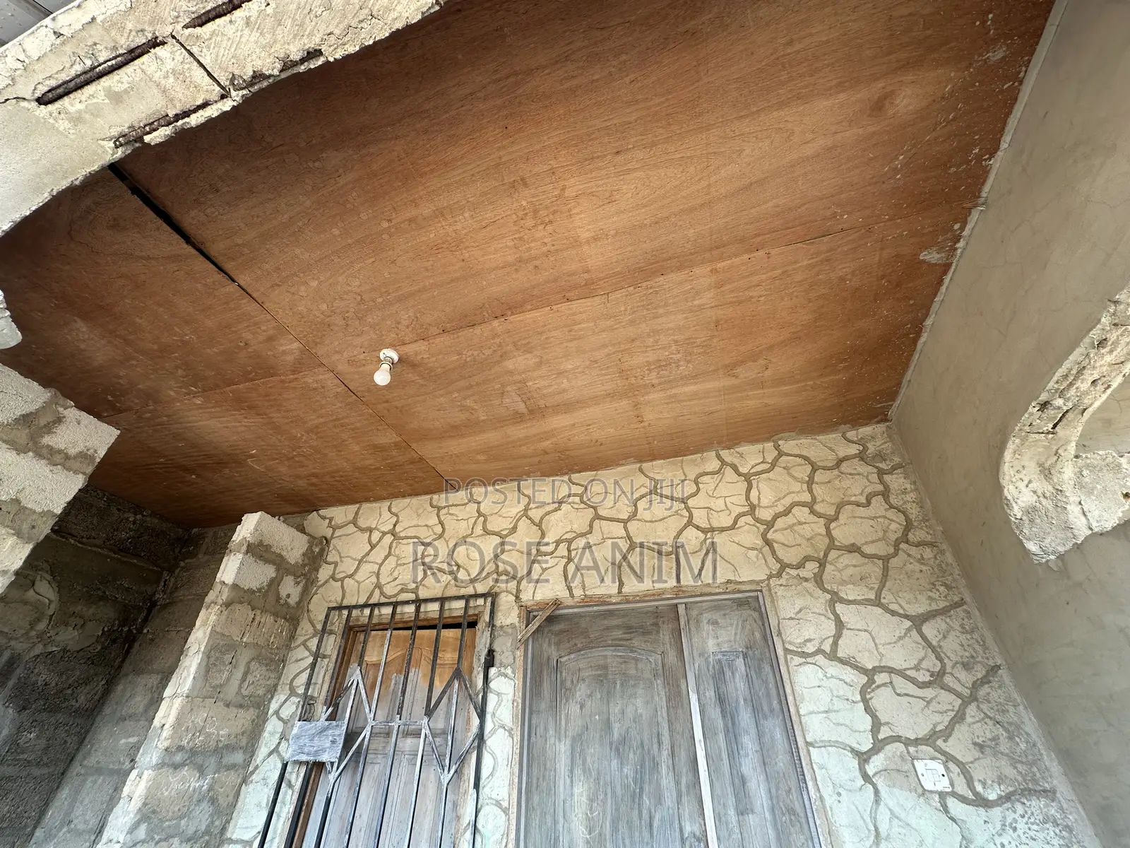 3bdrm House in Dr Jesus, Kasoa for sale