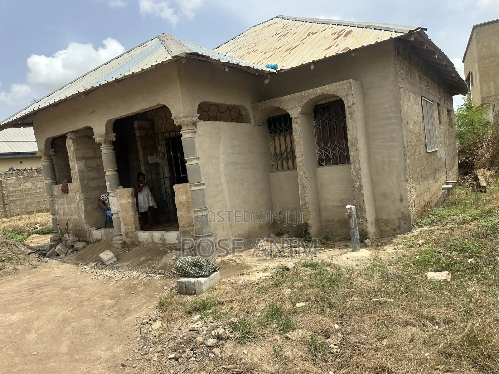 3bdrm House in Dr Jesus, Kasoa for sale