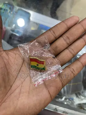 Ghana Flag Enamel Lapel Pin Badge Gold-Tone Metal Brooch