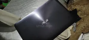 Laptop Asus 4GB HDD 128GB