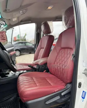 Toyota Hilux Revo Double Cab Petrol 2.7 RWD 2022 White