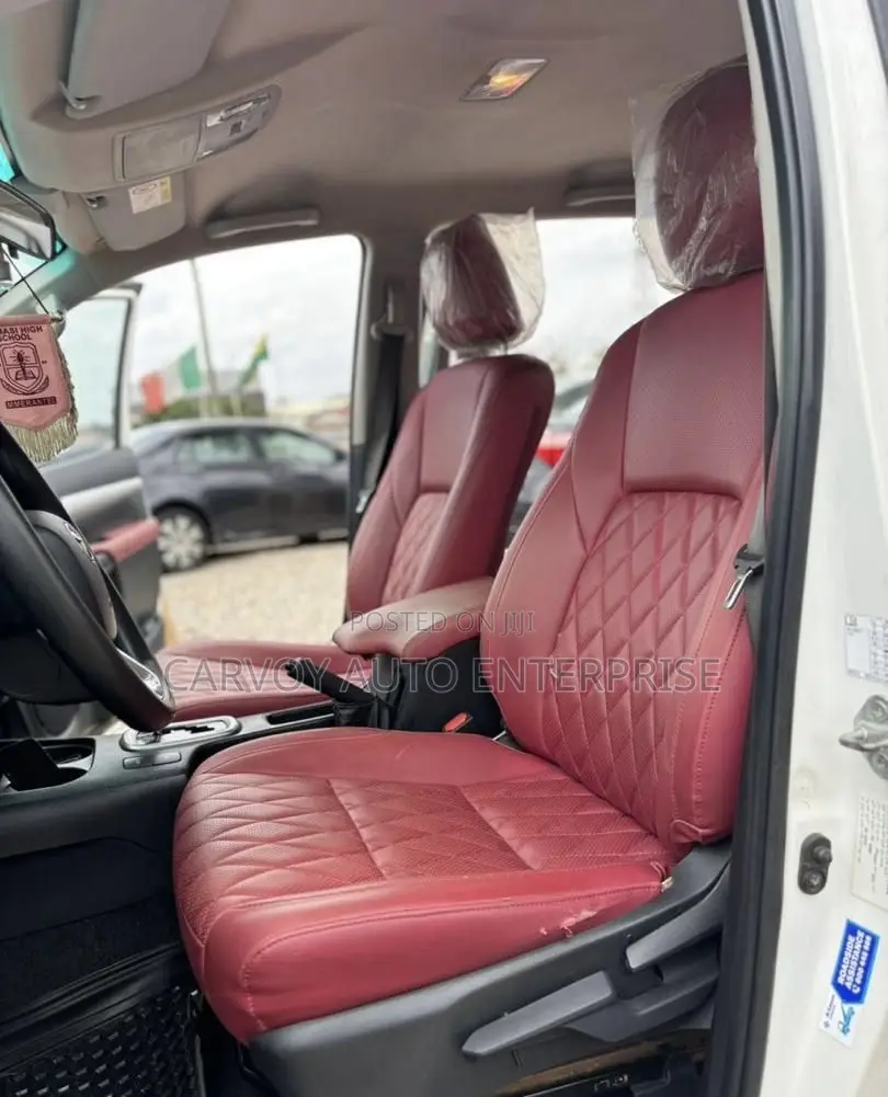 Toyota Hilux Revo Double Cab Petrol 2.7 RWD 2022 White