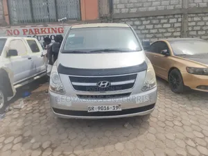 Hyundai H200 2008 Silver