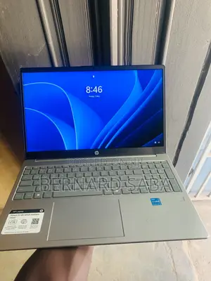 Laptop HP 15-dw0037wm 8GB Intel Core i3 SSD 256GB